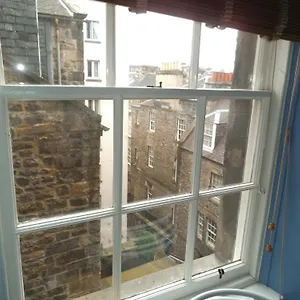 Royal Mile Apartment EDI